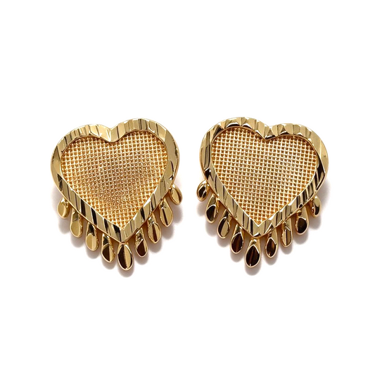 Amafhha Jewels gold-plated mesh heart stud earrings with diamond-cut rims and dangling teardrop drip fringe charms.